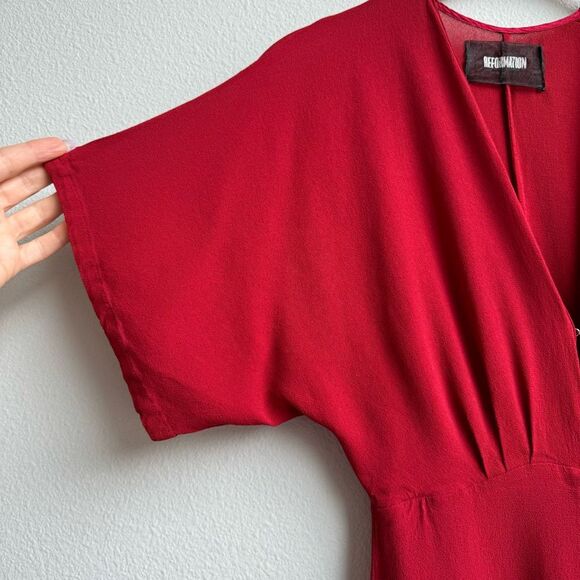 Reformation Red Deep V Straight Wide Leg Short Sleeve Party One Piece Size 0 XS - Picture 3 of 10